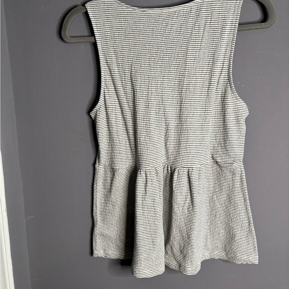 Lucky Brand Gray and White Striped Sleeveless V Neck Peplum Top Size Small - Picture 6 of 7